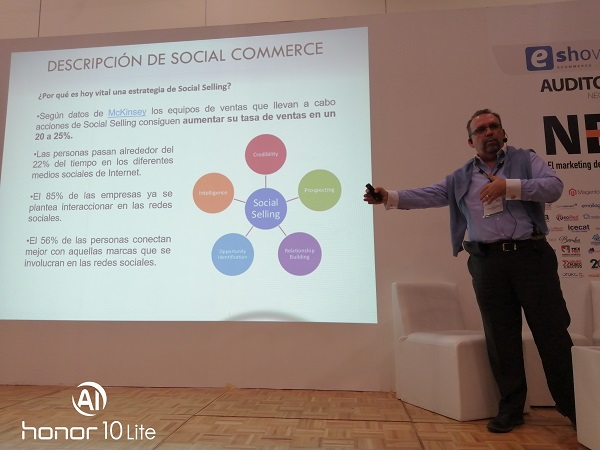 Alonso Fernandez Alyson social commerce momentos de consumo eshow