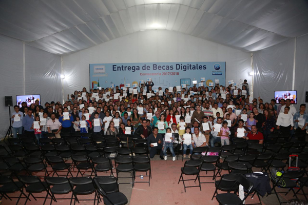 Becas digitales a hijos de trabajadores