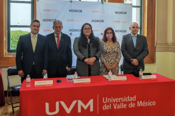 HONOR y UVM ofrecen becas a emprendedores de México