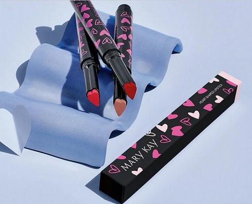 Mary Kay lanza un labial en forma de corazón con colores que cambian vidas