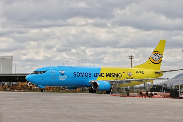 Foto del avión de Mercado Libre y Mercado Pago