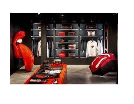 The Rolling Stones abren su tienda insignia