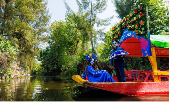 Foto de la campaña Siempre Vivo en los canales de Xochimilco