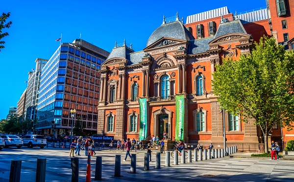  Smithsonian Institution in Washington 