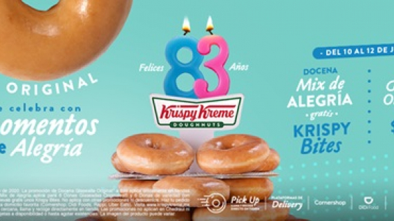 Krispy Kreme cumple 83 años regalando alegría