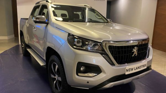 Peugeot se prepara para competir en el segmento de los pick up con Landtrek