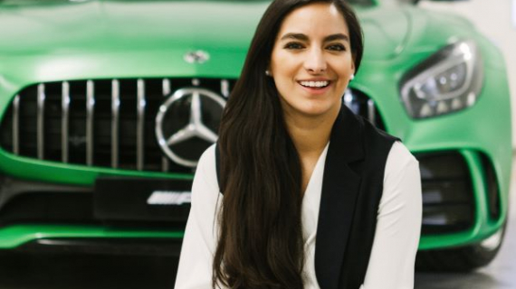 Mercedes-Benz México anuncia a sus amigos de la prensa que, a partir del 1 de mayo de 2021, Thalía Castro Roldán asumió la posición de Directora de Marketing y Relaciones Públicas de Mercedes-Benz México y América Latina.