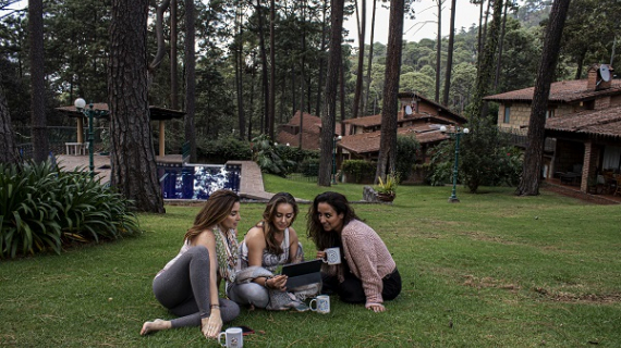 Mahat Ayurveda & Yoga, ahora con tienda virtual y plataforma para yoga