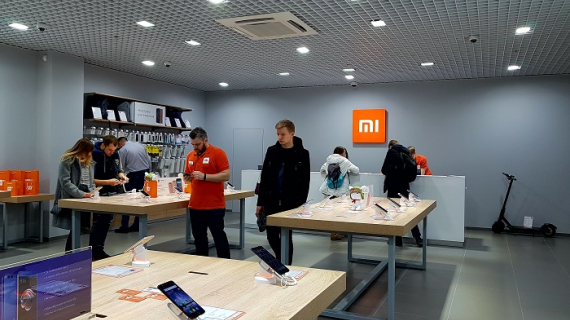 Xiaomi festeja la apertura de mil Mi Stores a nivel global