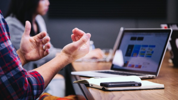 Oracle lanza programa de capacitaciones y certificaciones en aplicaciones cloud