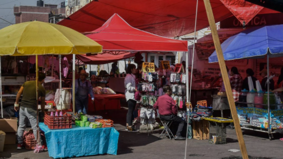 Prevalece y crece el mercado informal