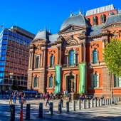  Smithsonian Institution in Washington 